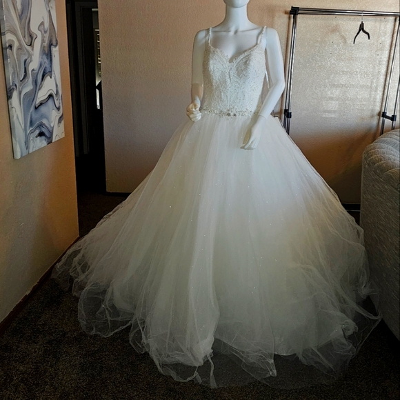 Lovely wedding train dress L 412W organza ivory lace-up back court train sequins - Picture 1 of 12